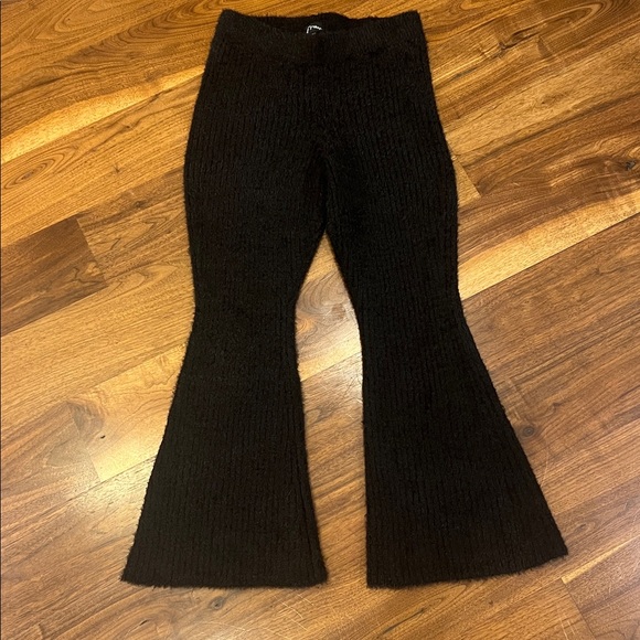 (2) Pair Art Class Sweater Flare  Pants - Picture 2 of 6